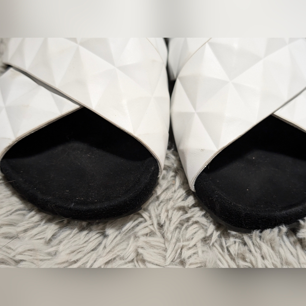 REBECCA MINKOFF Women's White PU Tammi Slides - Picture 7 of 8